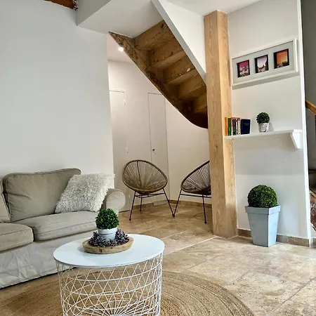 Vakantiehuis La Cite Secrete *